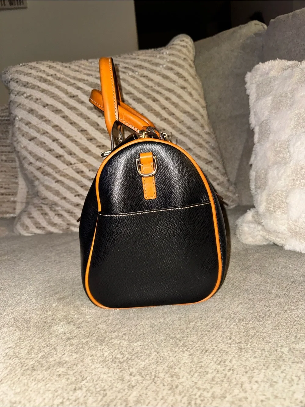 Dooney & Bourke structured dooney